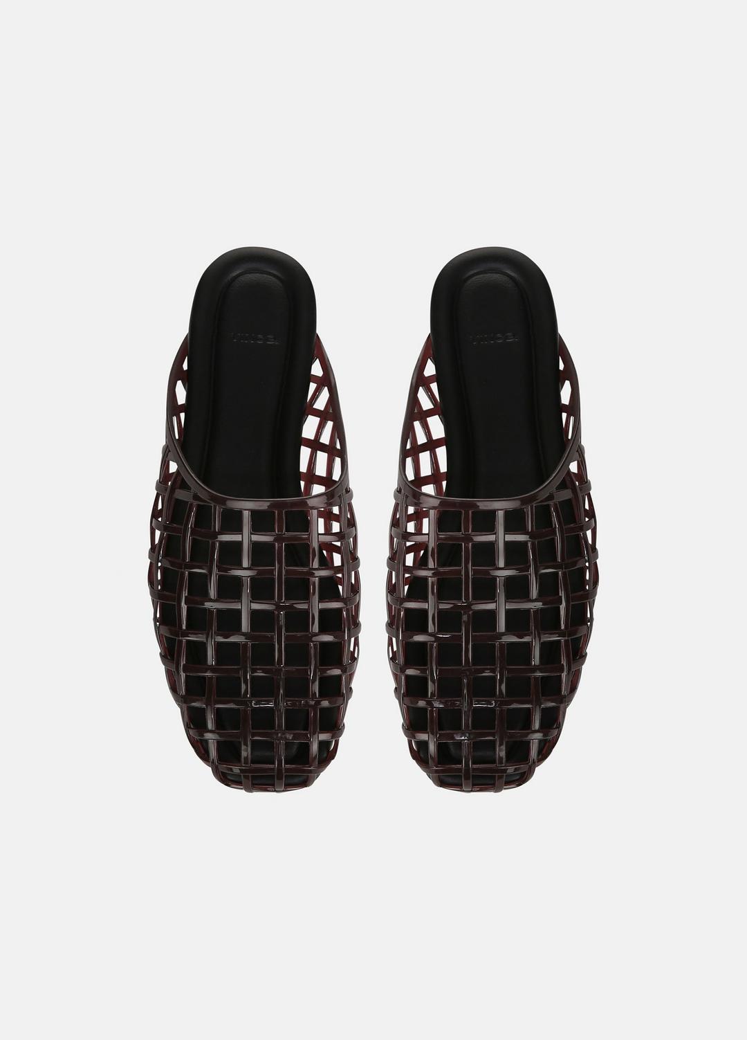 Barcelona Jelly Sandal in Sandals | VINCE Women