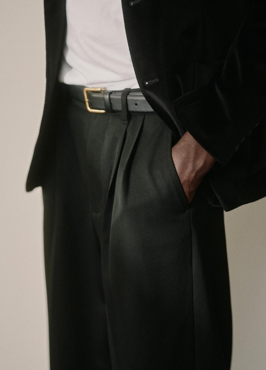 Wool Double-Pleat Suiting Trouser in Trousers | VINCE Men