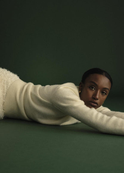 Plush Cashmere Crew Neck Sweater in Crew Neck | VINCE Women