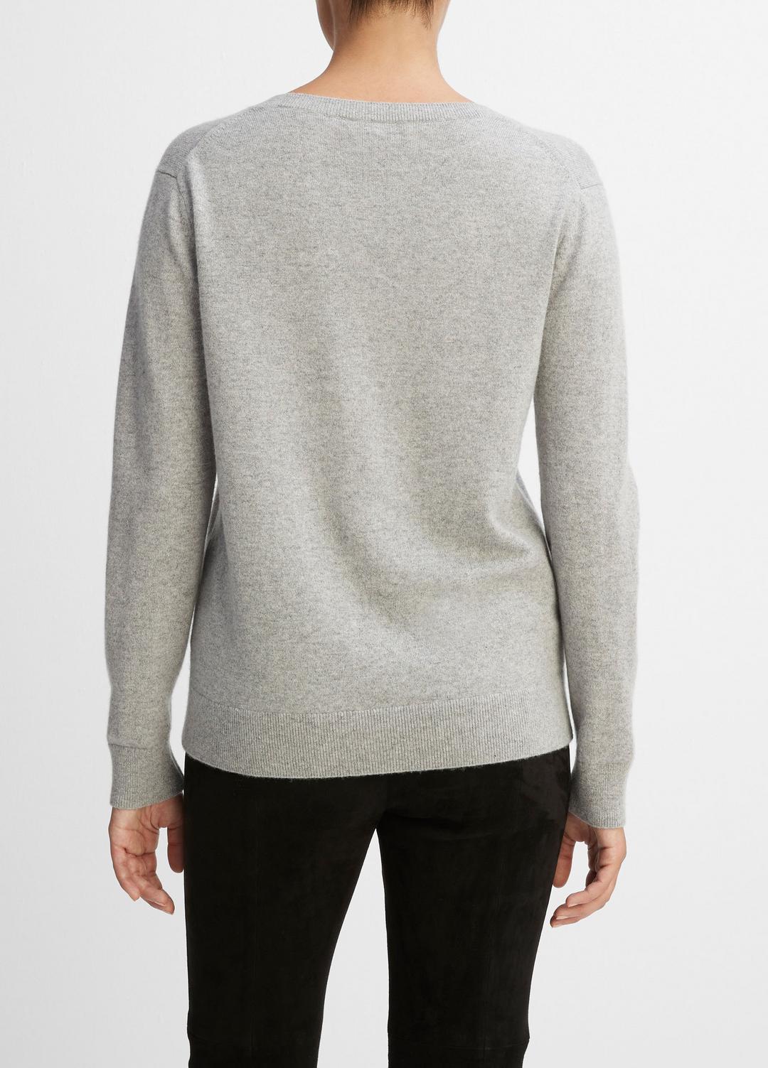 Cashmere Weekend V-Neck Sweater in V-Neck | VINCE Women
