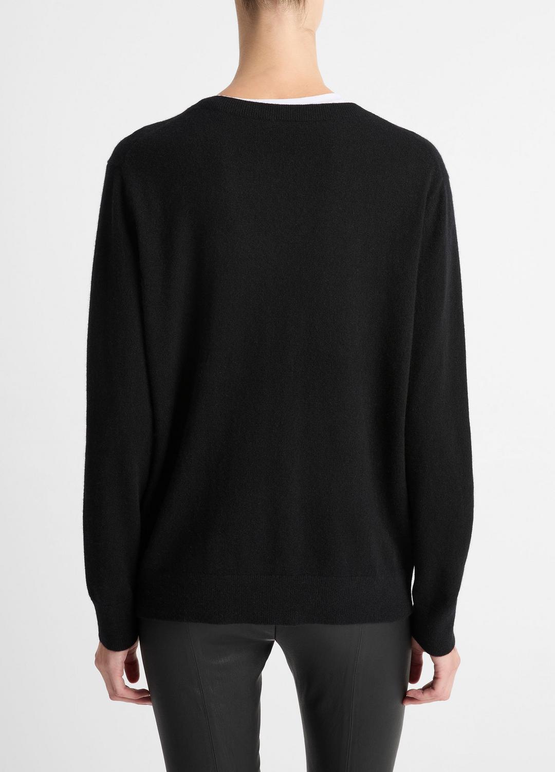 Cashmere Weekend V-Neck Sweater in V-Neck | VINCE Women