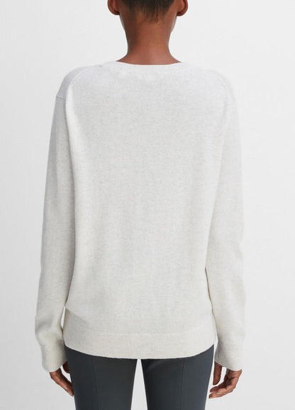 Cashmere Weekend V-Neck Sweater in V-Neck | VINCE Women