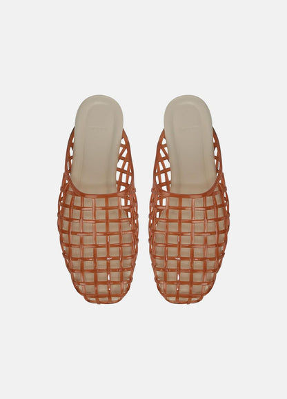 Barcelona Jelly Sandal in Sandals | VINCE Women