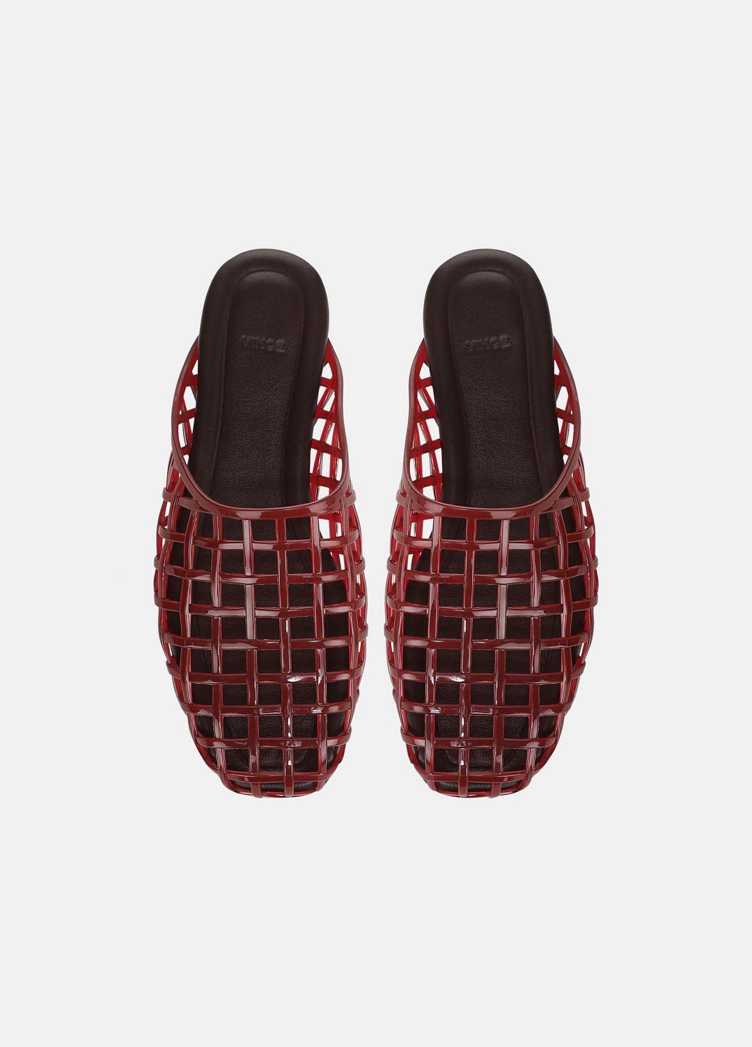 Barcelona Jelly Sandal in Sandals | VINCE Women