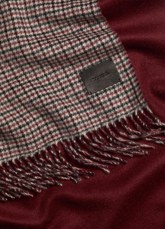 Micro-Houndstooth Cashmere Scarf in Scarves & Hats | VINCE Women