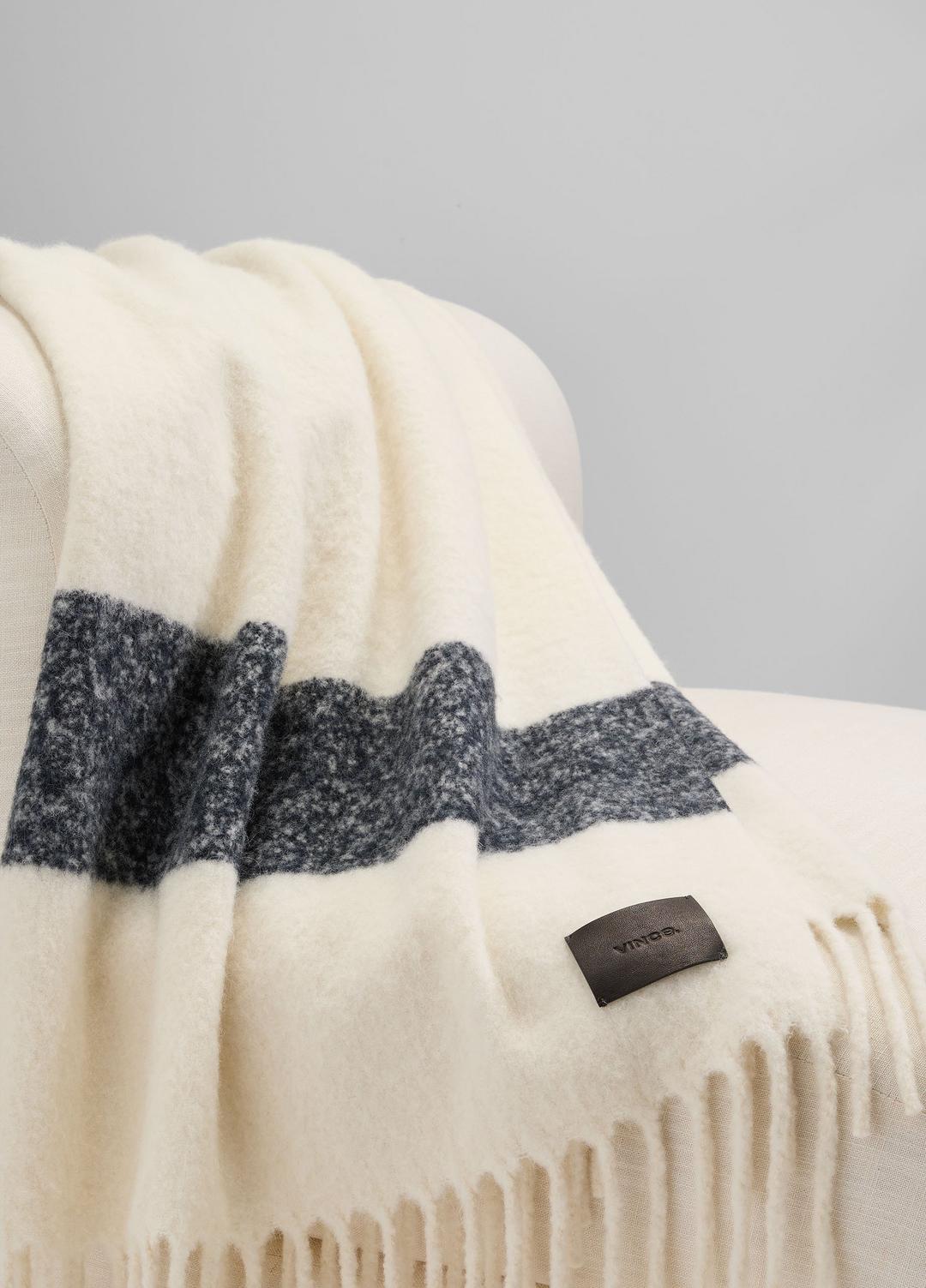 Brushed Alpaca-Blend Throw in Pillows & Blankets | VINCE Women