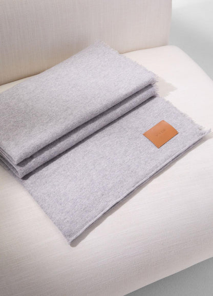 Cashmere Reverse Jersey Throw in Pillows & Blankets | VINCE Women