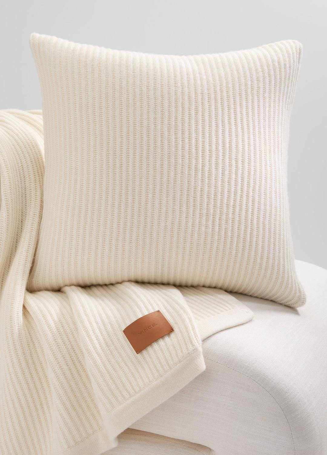 Wool and Cashmere Cardigan-Stitch Pillow in Pillows & Blankets | VINCE Women