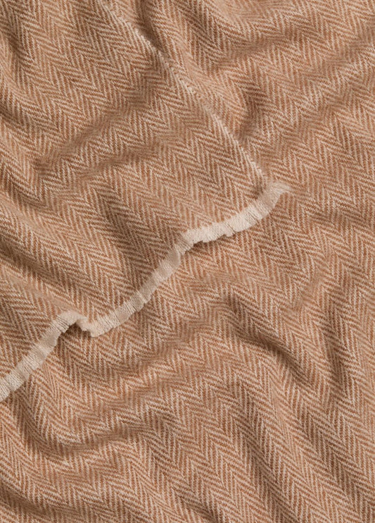 Herringbone Cashmere Scarf in Scarves & Hats | VINCE Men